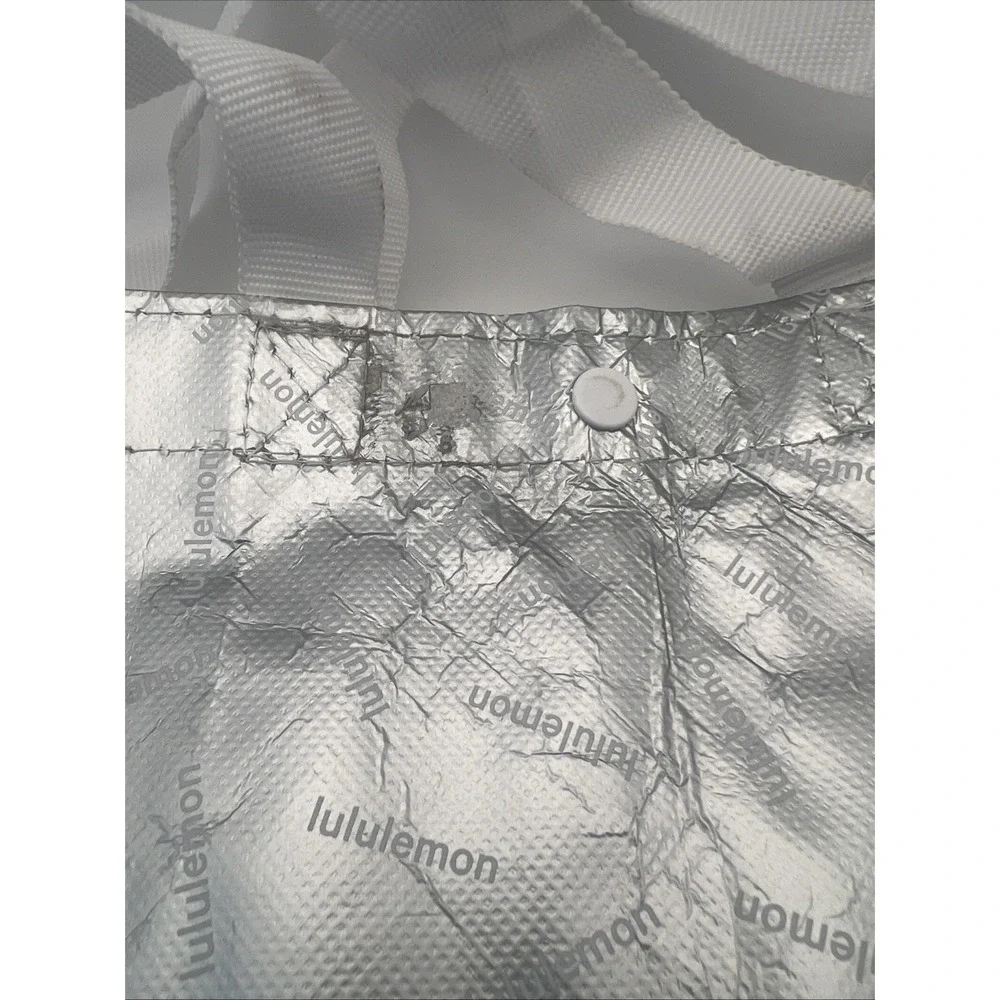 lululemon reusable bag white Everywhere Belt 1L Strap length when fully extended Lululemon small reusable bag ,